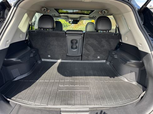 Used 2018 Nissan Rogue SL AWD/4WD image 18