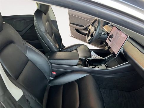 Used 2019 Tesla Model 3 Long Range image 13