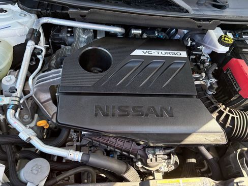 Used 2023 Nissan Rogue SV w/ SV Premium B Package FWD image 33