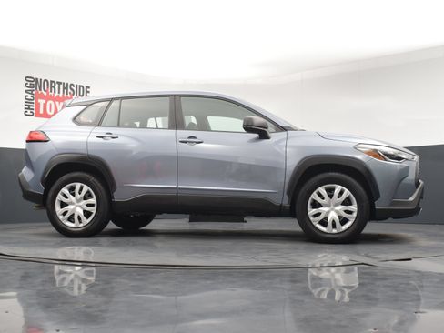 Used 2023 Toyota Corolla Cross L AWD/4WD image 28