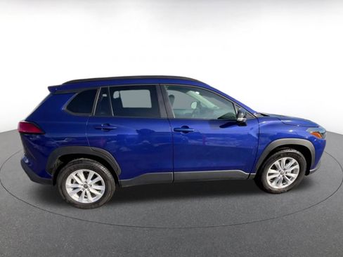 Used 2025 Toyota Corolla Cross LE image 16