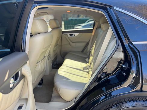 Used 2014 INFINITI QX70 3.7 Sport Utility 4D w/ Premium Package image 19