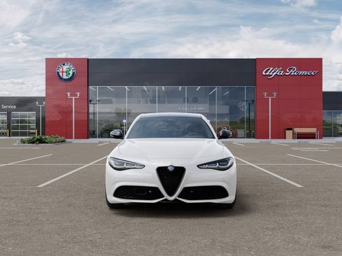 New 2025 Alfa Romeo Giulia AWD w/ Driving Assist Package image 7