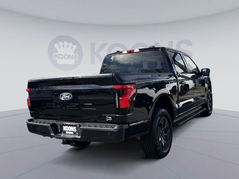 Used 2024 Ford F150 Lightning Flash image 5