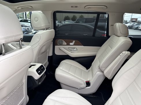 Used 2022 Mercedes-Benz GLS 450 4MATIC image 20