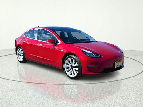 Used 2018 Tesla Model 3 RWD image 1