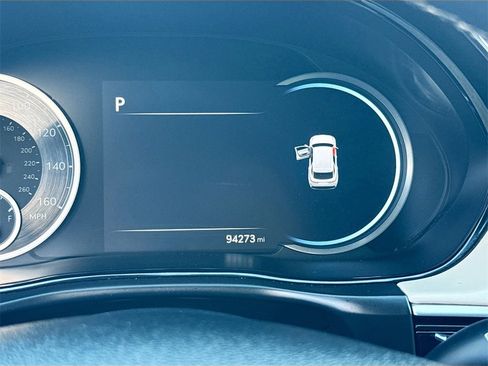 Used 2023 Genesis GV70 2.5T image 13