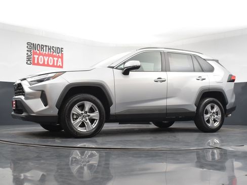 Used 2025 Toyota RAV4 XLE FWD image 24