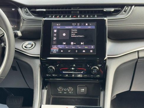 Used 2023 Jeep Grand Cherokee L Laredo AWD/4WD image 14