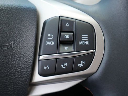 Used 2025 Ford Explorer Active w/ Active Comfort Package image 32