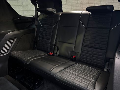 Certified 2024 Cadillac Escalade Premium Luxury Platinum w/ Heavy-Duty Trailer Package image 19