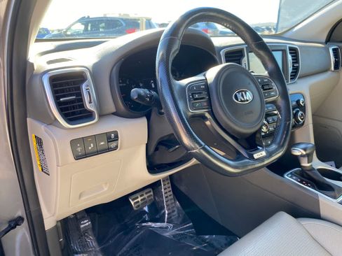 Used 2017 Kia Sportage SX image 12