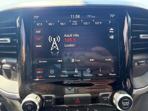 Used 2019 RAM 1500 Big Horn AWD/4WD image 11