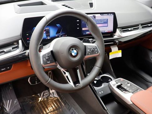 New 2026 BMW X1 xDrive28i w/ Technology Package AWD/4WD image 7