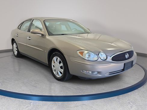 Used 2006 Buick LaCrosse CX FWD image 3