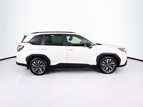 Certified 2025 Subaru Forester Touring AWD/4WD image 8