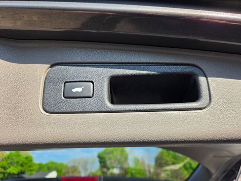 Used 2014 Honda Odyssey EX-L image 37