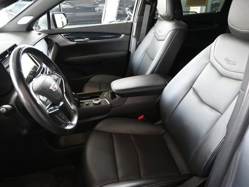 Used 2024 Cadillac XT5 Premium Luxury w/ LPO, Premium Carpet Package image 9
