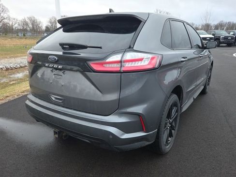 Used 2022 Ford Edge ST-Line w/ Class II Trailer Tow Package image 9
