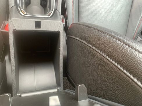 Used 2025 Jeep Compass Trailhawk w/ Trailhawk Elite Group image 22