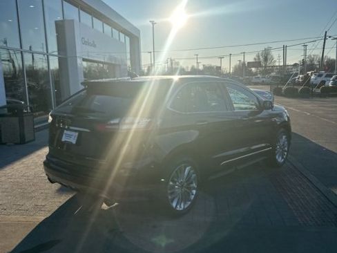 Used 2020 Ford Edge Titanium w/ Equipment Group 301A image 7