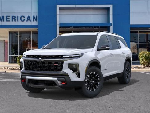 New 2026 Chevrolet Traverse Z71 w/ Driver Confidence Package AWD/4WD image 1