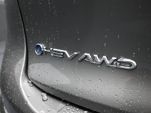 New 2026 Toyota Crown AWD/4WD image 5