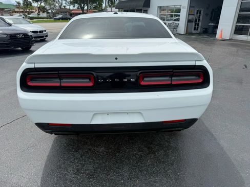 Used 2020 Dodge Challenger R/T image 5