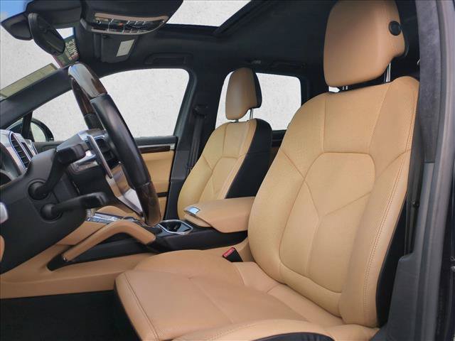 Used 2016 Porsche Cayenne Diesel AWD/4WD image 17
