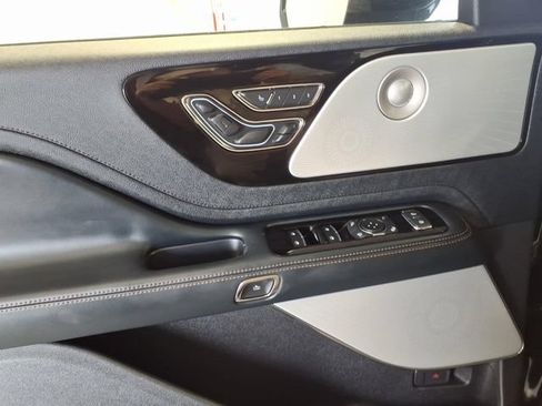 Used 2025 Lincoln Aviator Reserve w/ Equipment Group 201A AWD/4WD image 20
