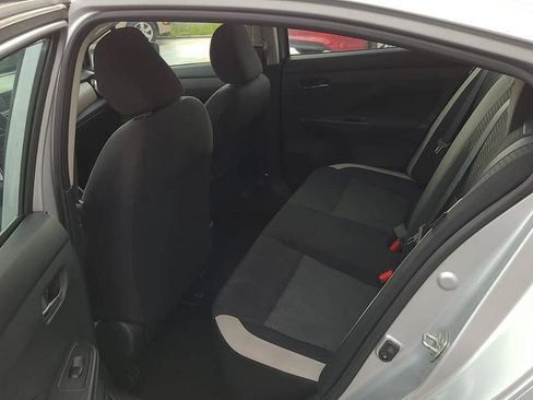 Used 2021 Nissan Versa SV FWD image 7