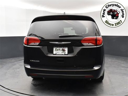New 2026 Chrysler Voyager LX image 5