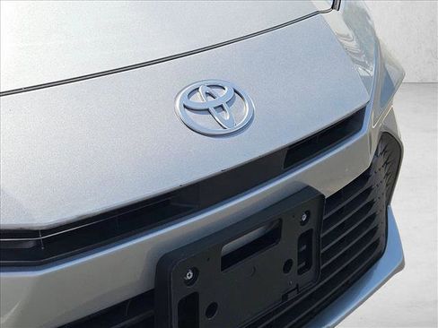 Used 2025 Toyota Camry LE FWD image 28