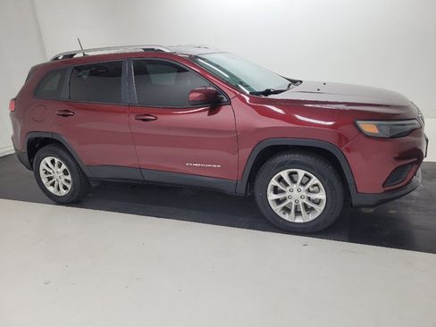 Used 2020 Jeep Cherokee Latitude w/ Cold Weather Group AWD/4WD image 11