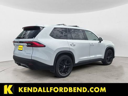 Used 2024 Toyota Grand Highlander AWD image 5