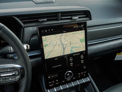 New 2026 GMC Terrain AT4 w/ LPO, Floor Liner Package image 24