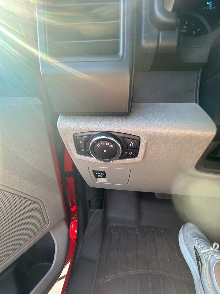 Used 2017 Ford F150 XL w/ Equipment Group 101A Mid AWD/4WD image 16