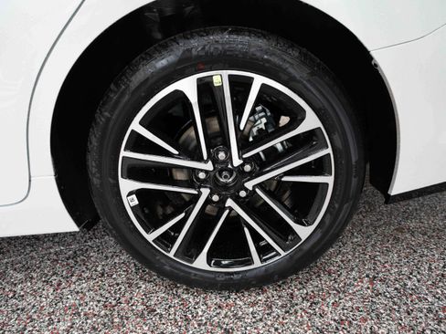 New 2026 Toyota Camry XLE w/ Premium Plus Package AWD/4WD image 28