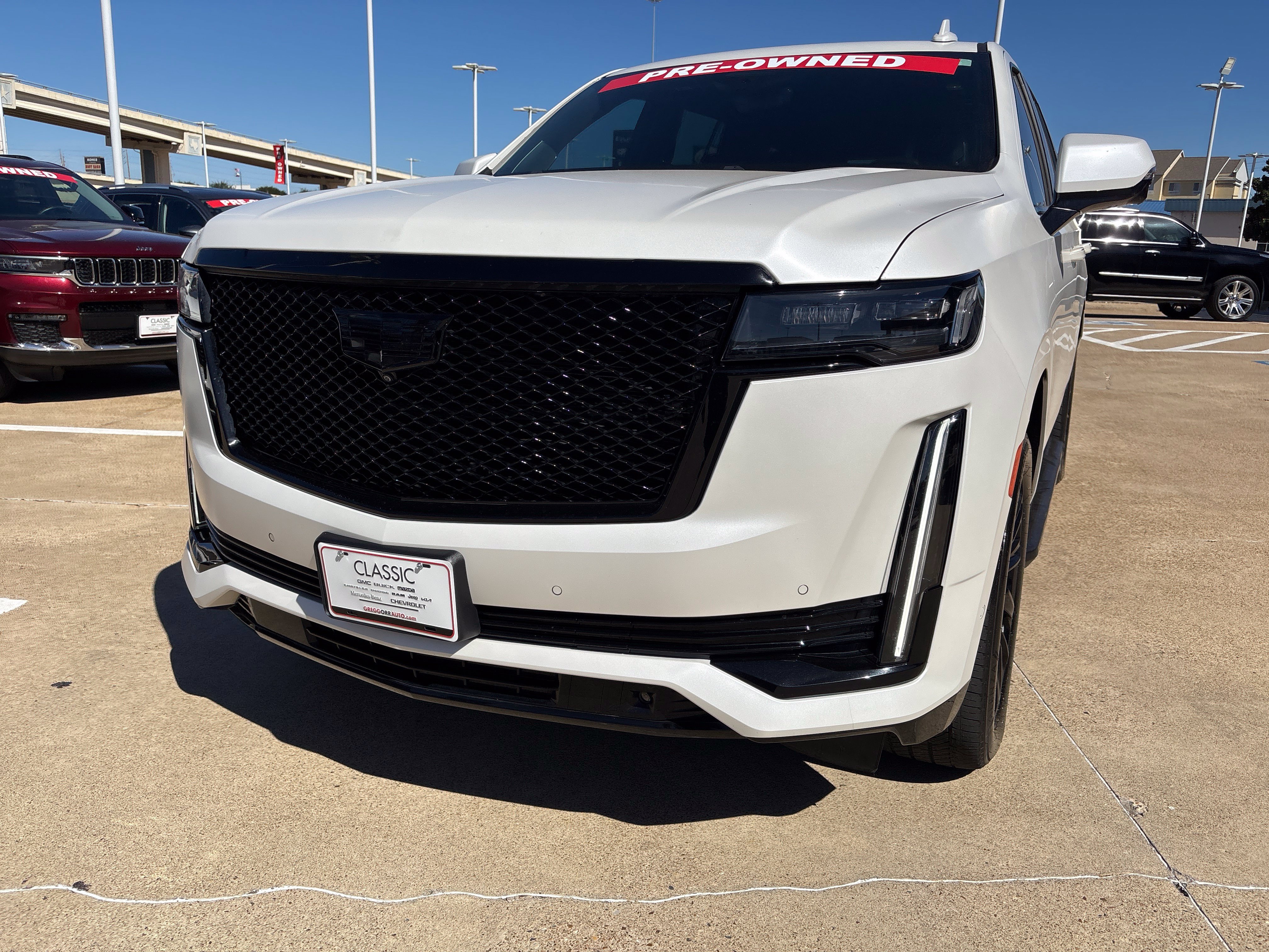 Used 2021 Cadillac Escalade Sport Platinum RWD image 4