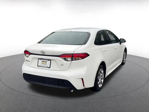 Used 2025 Toyota Corolla LE FWD image 11