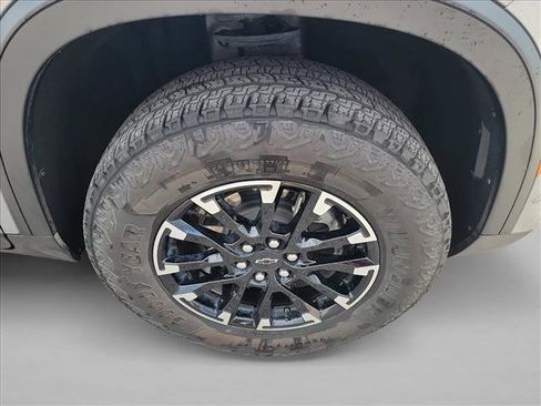 Used 2024 Chevrolet Traverse Z71 w/ Enhanced Driving Package image 10