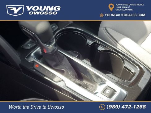 Used 2024 Chevrolet TrailBlazer LT w/ LT Cold Weather Package AWD/4WD image 18