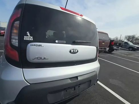 Used 2015 Kia Soul image 2