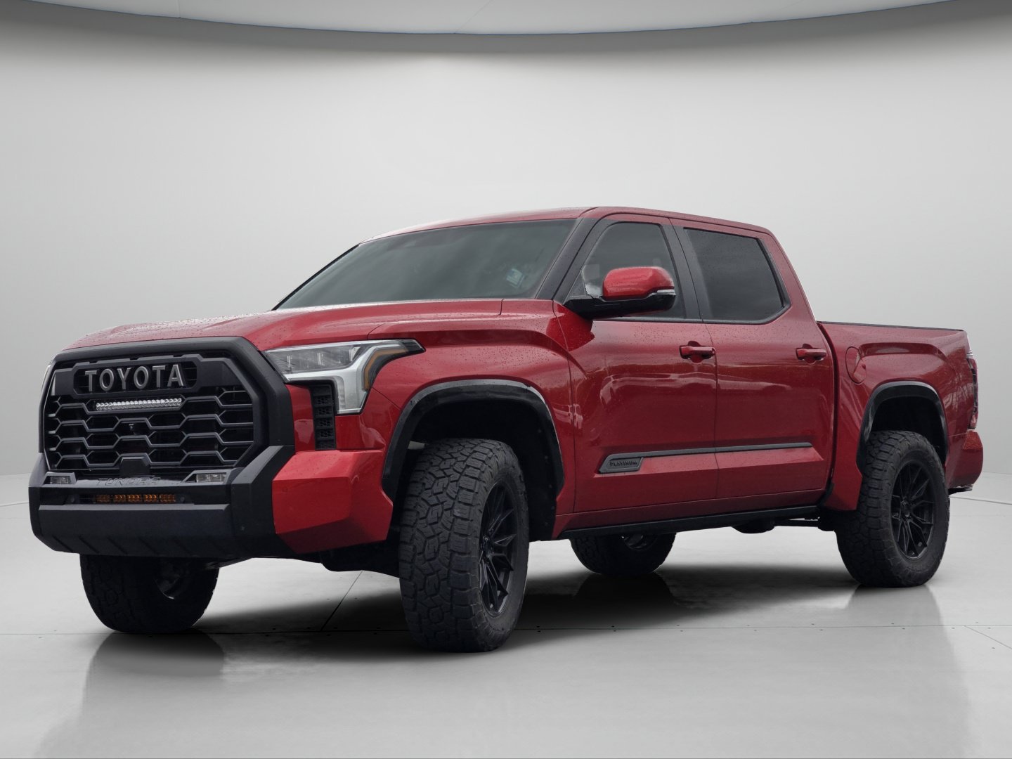 Used 2025 Toyota Tundra Platinum AWD/4WD image 25