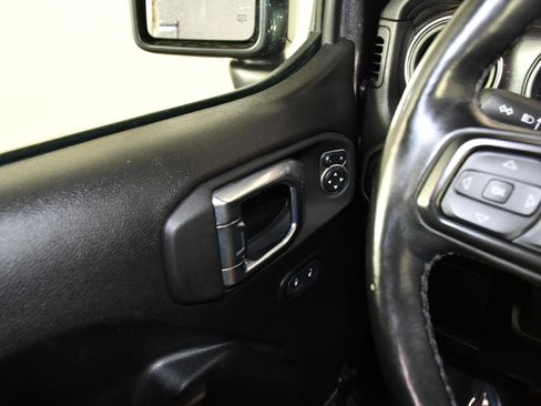 Used 2021 Jeep Wrangler Unlimited Sport AWD/4WD image 32