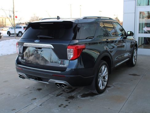 Used 2023 Ford Explorer Platinum w/ Technology Package image 5