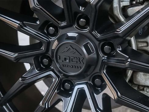 Used 2022 Ford Bronco 4-Door image 12