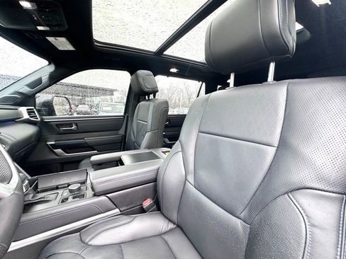 Used 2024 Toyota Sequoia Platinum image 26