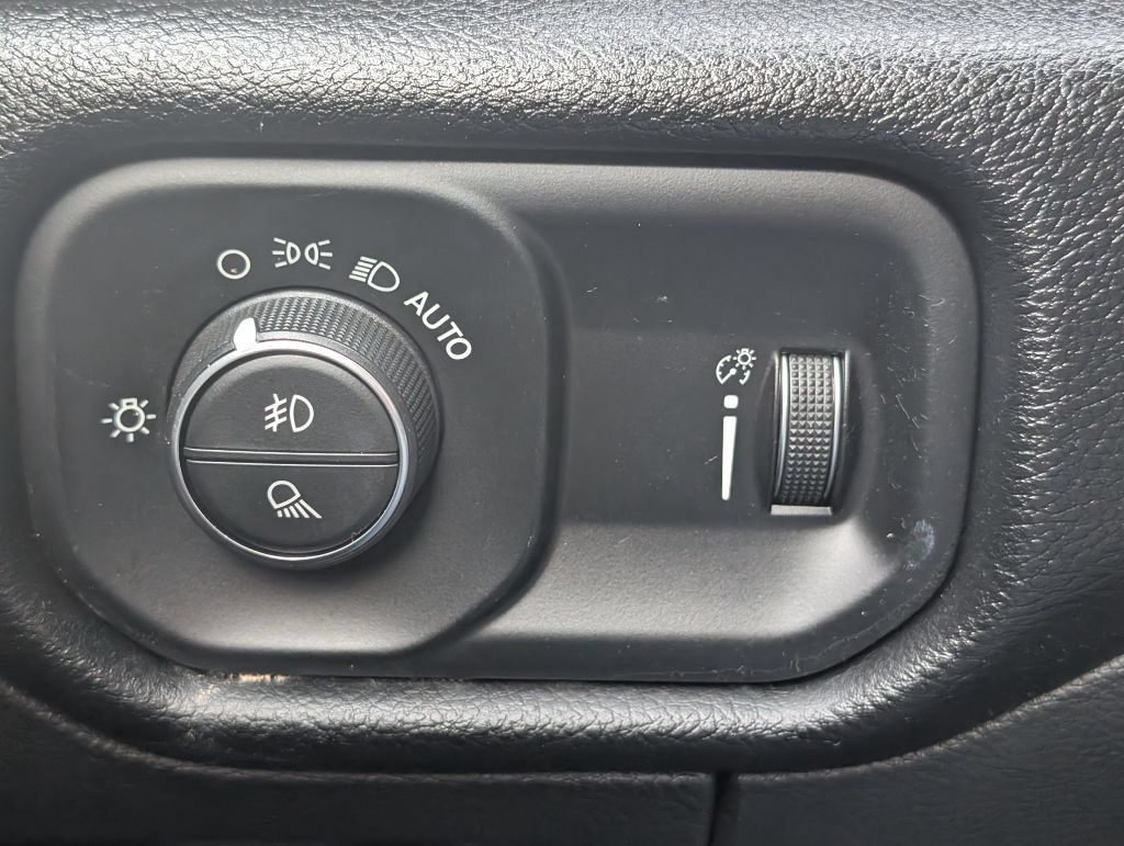 Used 2022 RAM 1500 Big Horn RWD image 12