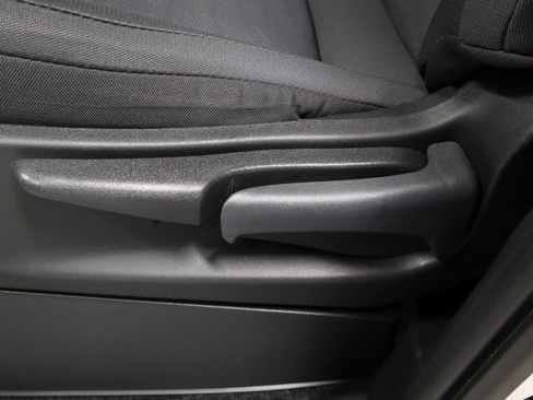 Certified 2025 Nissan Frontier S AWD/4WD image 22